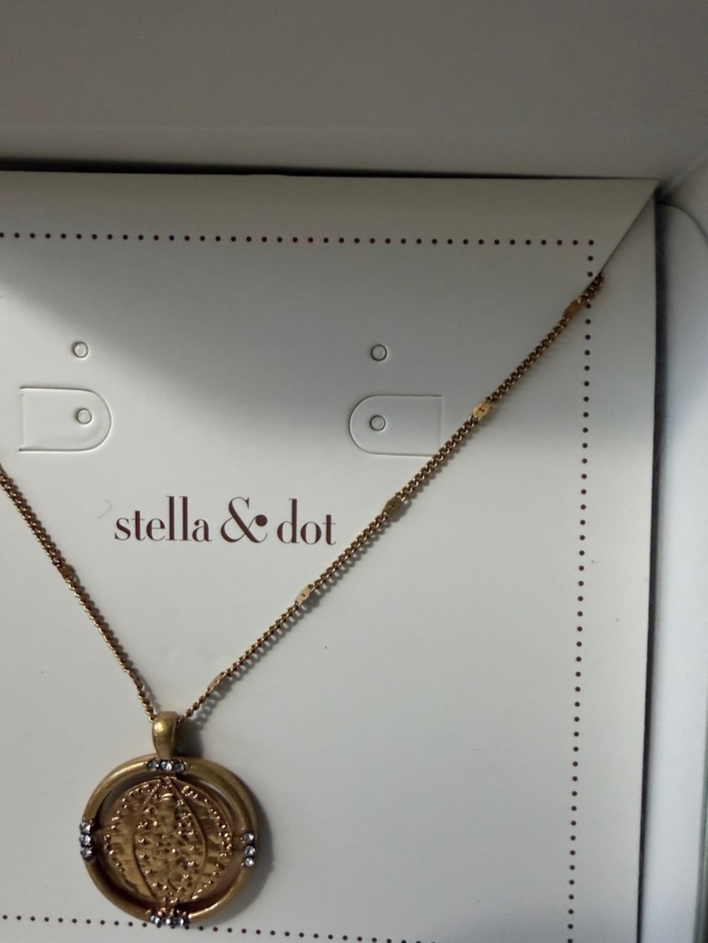 Stella & Dot Gold Textured Medallion Pendant Necklace - Picture 6 of 10